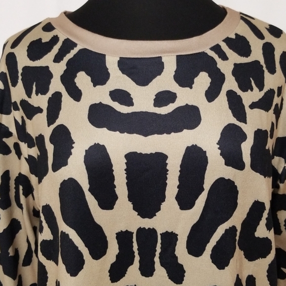 Black and Tan Animal Print Top - Picture 3 of 5